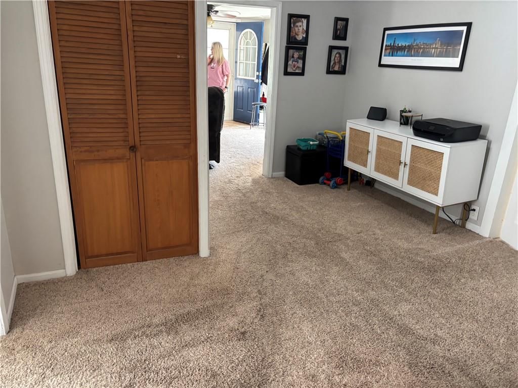 504 W Benton Street — photo 3