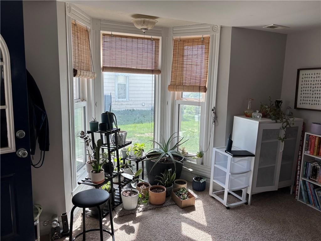 504 W Benton Street — photo 27