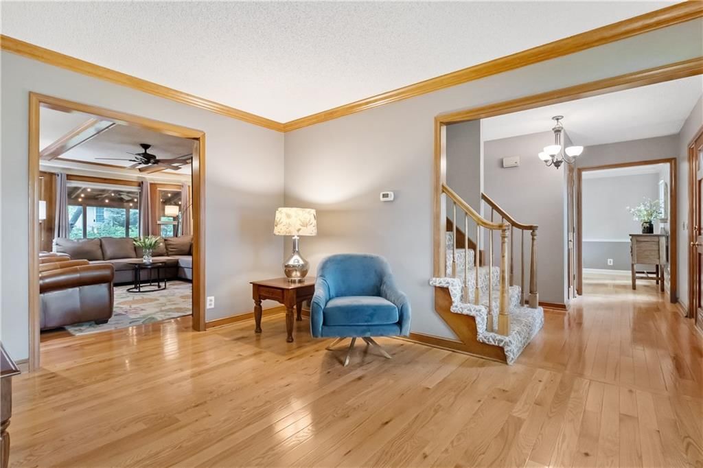 16006 W 136th Terrace — photo 5
