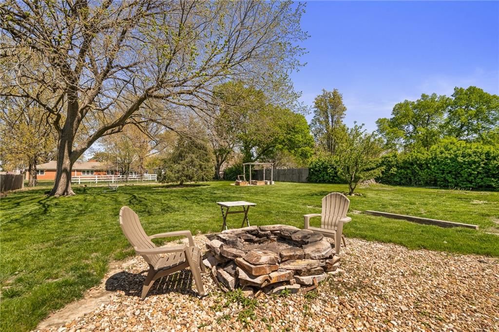 724 W Cedar Street — photo 44