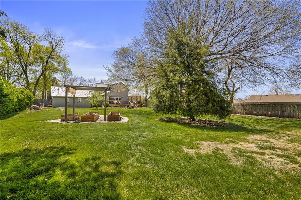 724 W Cedar Street — photo 49