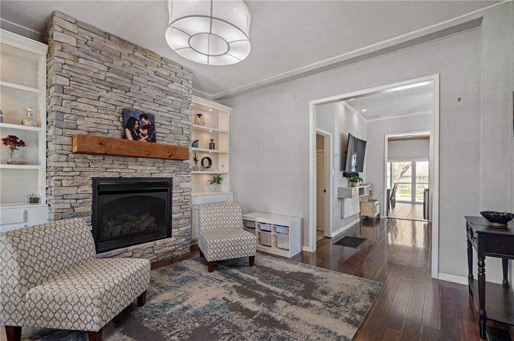 724 W Cedar Street — photo 8