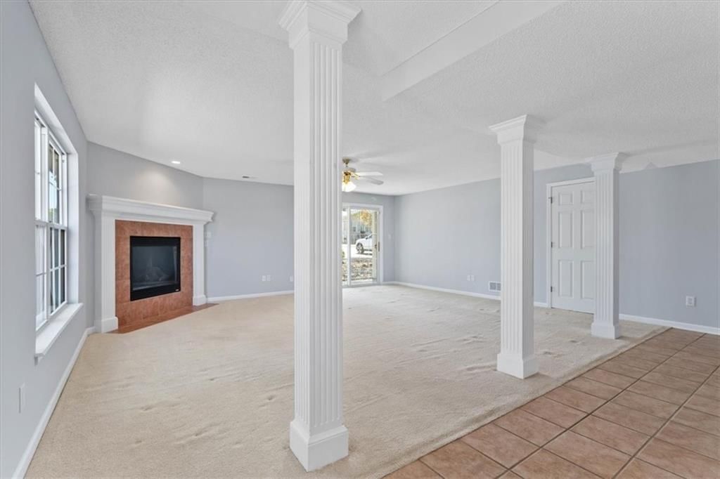 12423 E 39th S Street — photo 5