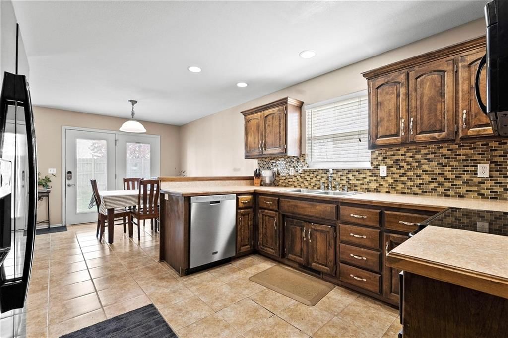 4313 Ironwood Drive — photo 10