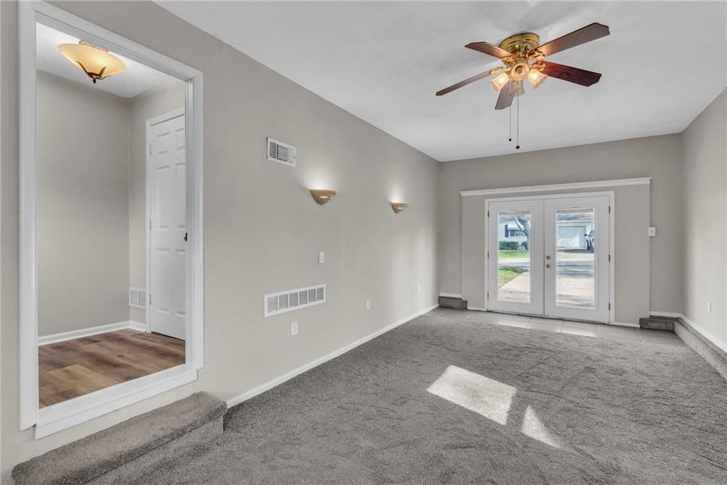 2411 NE 60th Street — photo 16
