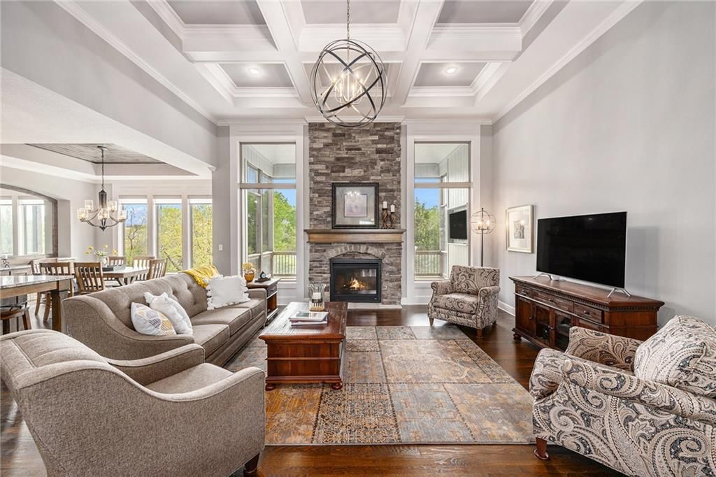 2649 W Elm Street — photo 7