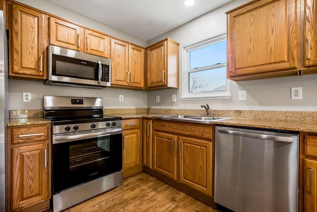 12913-12915 W 92nd Place — photo 11