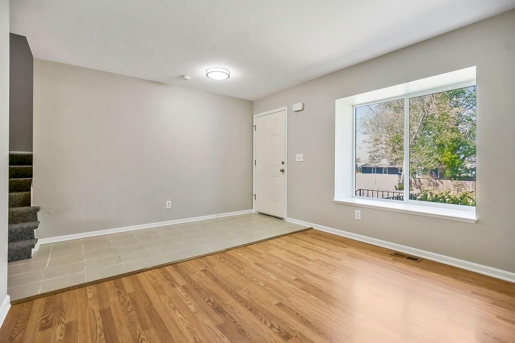 12913-12915 W 92nd Place — photo 5