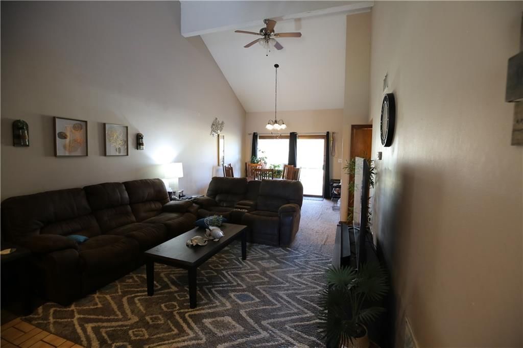 150-156 Par Lane — photo 19