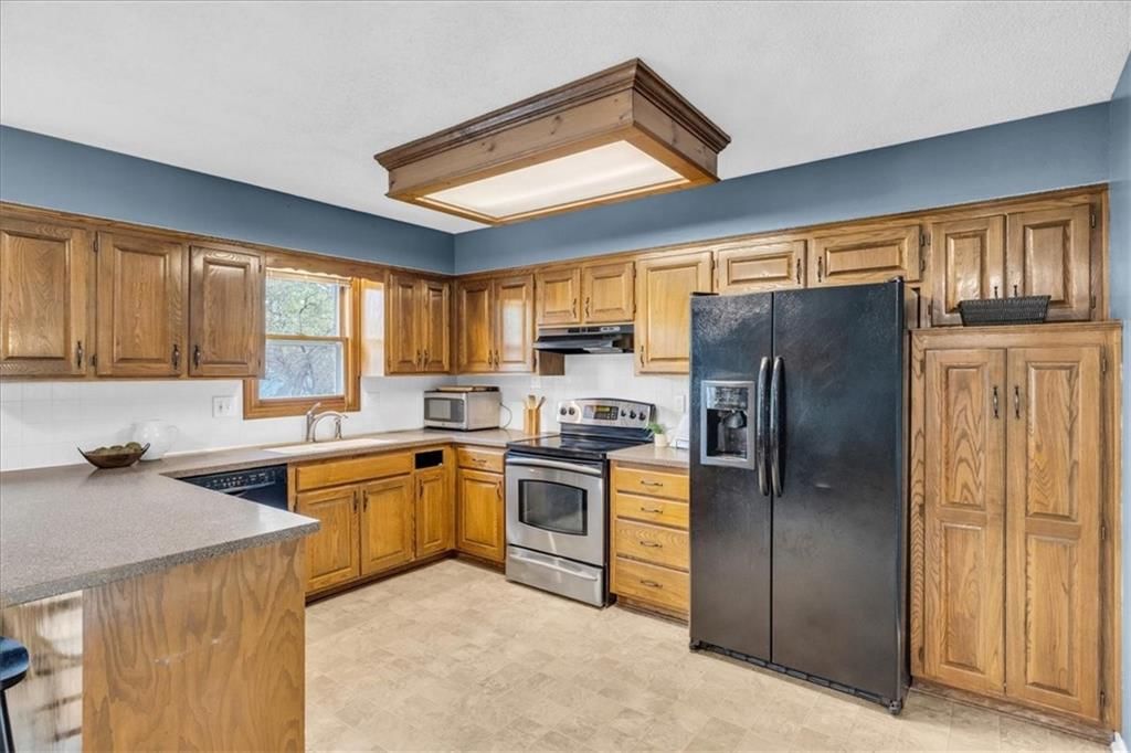 12429 S BLACKFOOT Drive — photo 9