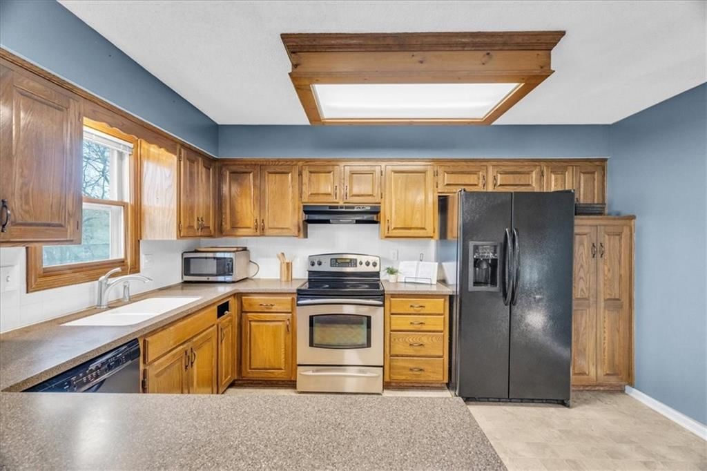 12429 S BLACKFOOT Drive — photo 10