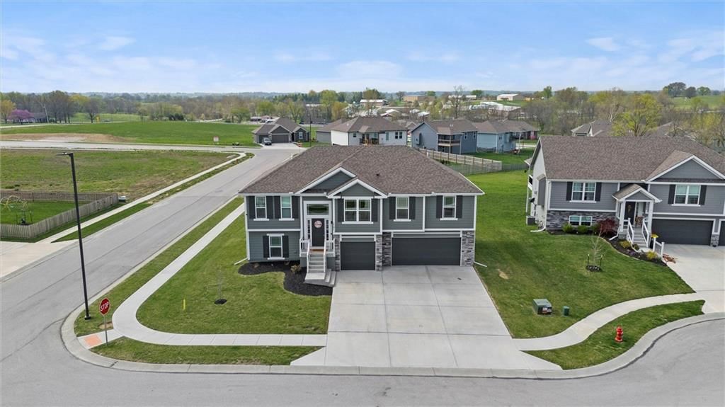 1701 Willow Lane — photo 43
