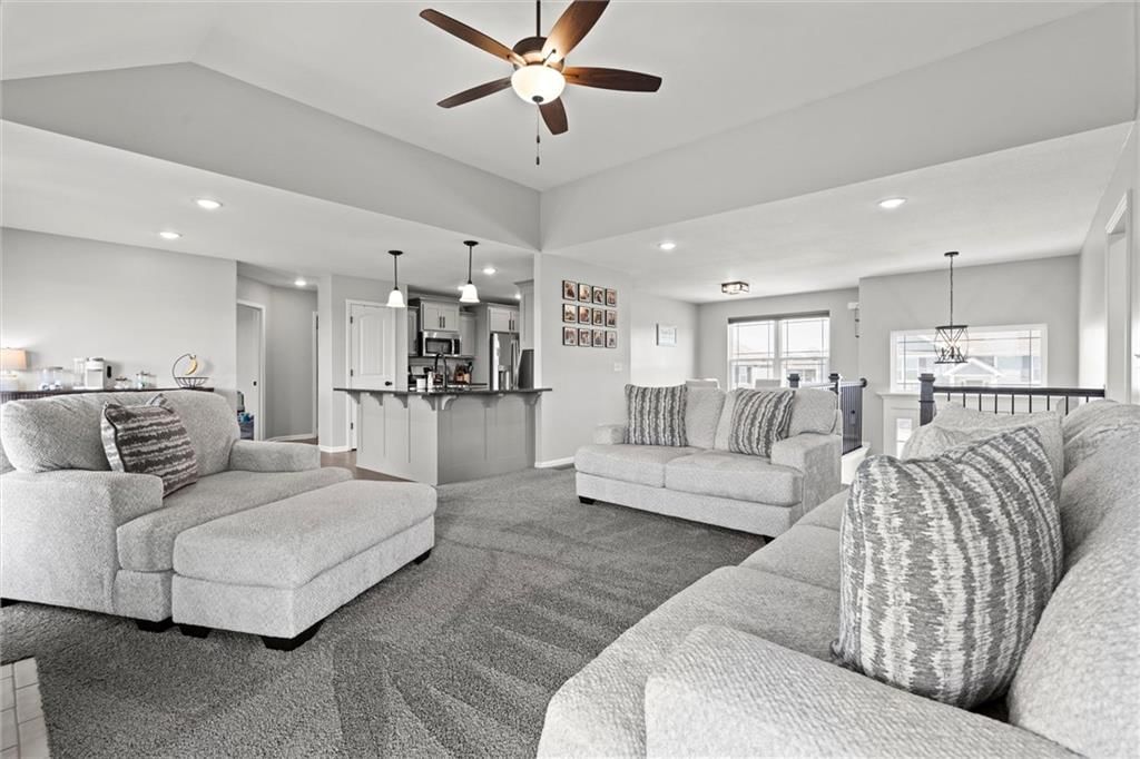1701 Willow Lane — photo 8
