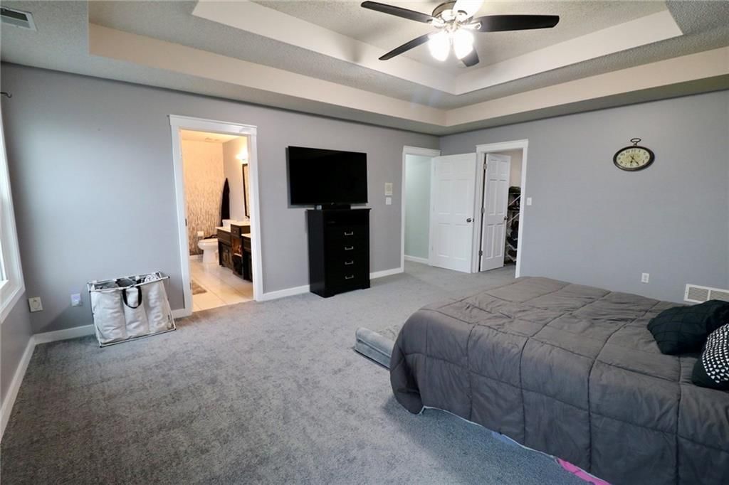 1300 Meadows Lane — photo 15