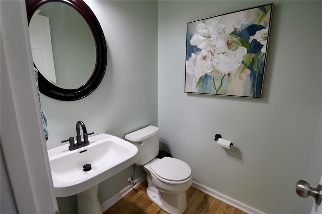 1300 Meadows Lane — photo 10