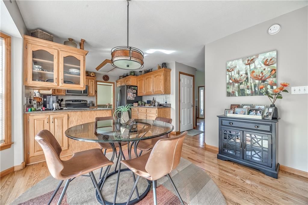 670 Hillside Court — photo 18