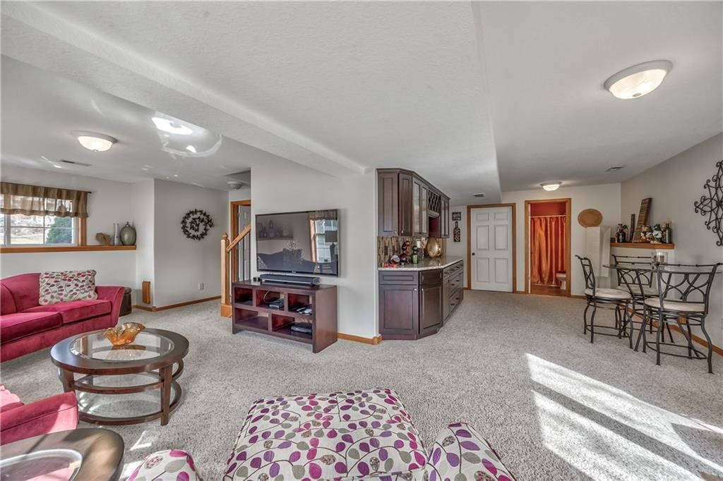 670 Hillside Court — photo 46