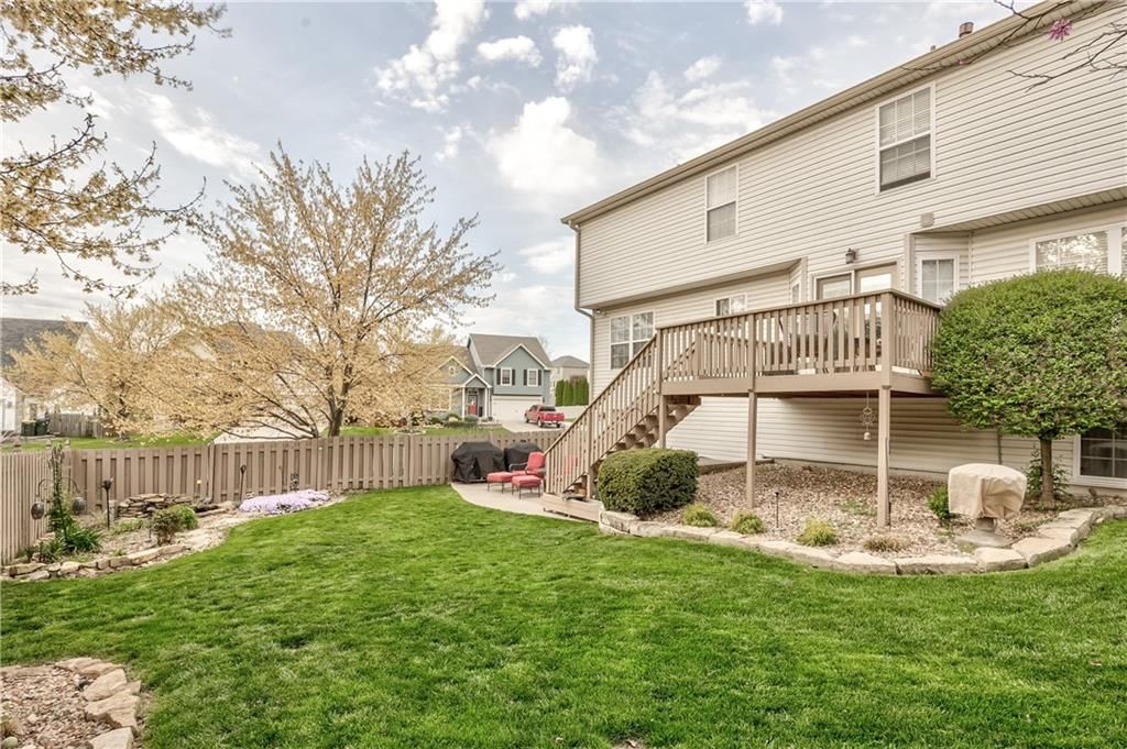670 Hillside Court — photo 9