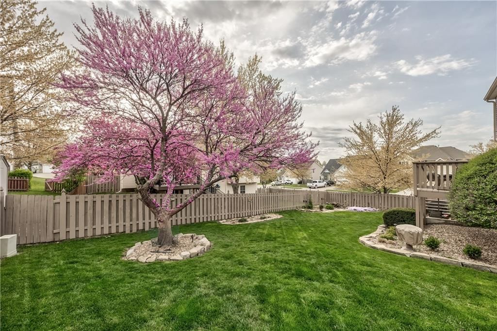 670 Hillside Court — photo 10