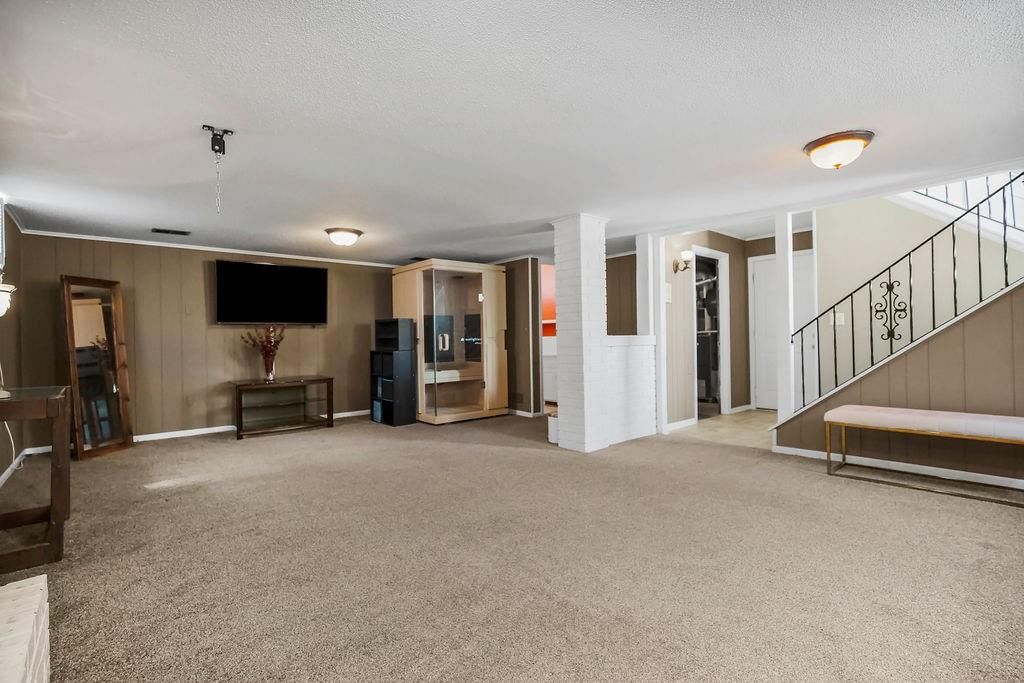 10630 Wenzel Avenue — photo 22