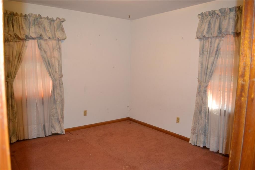 733 NE Kellam Avenue — photo 18