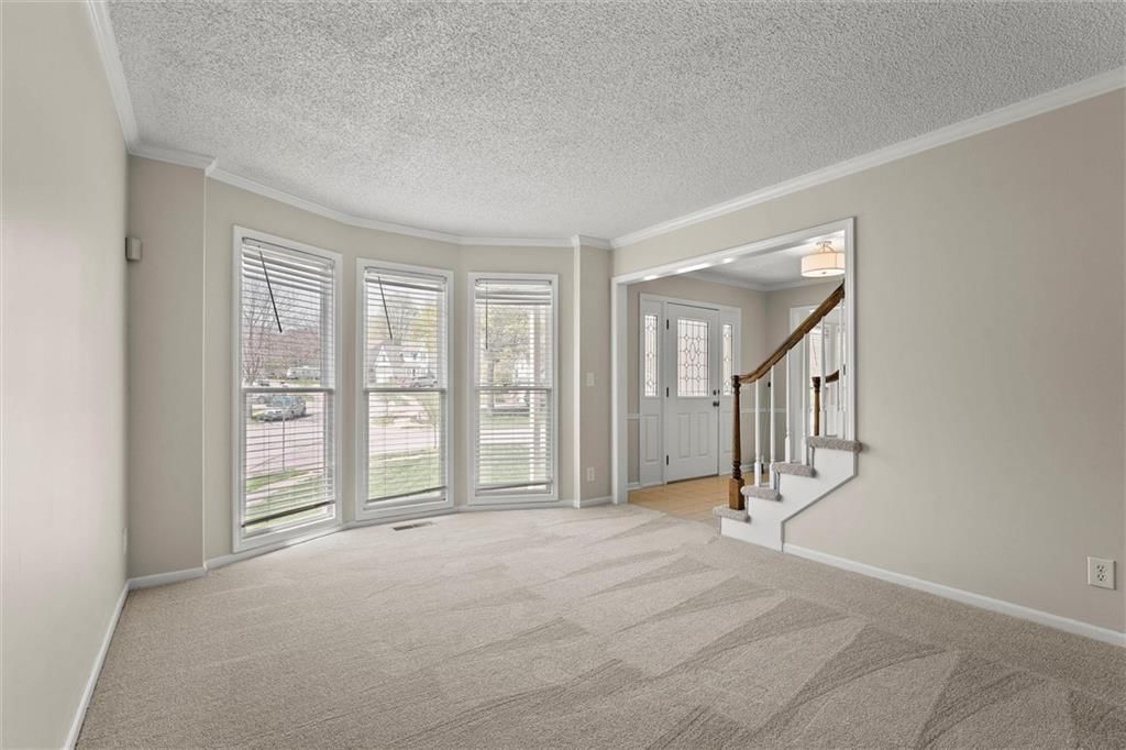 7801 N Prospect Avenue — photo 17