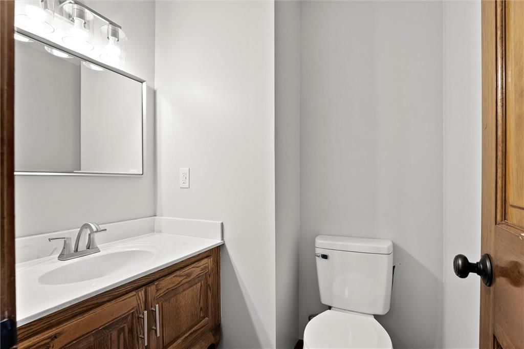 7801 N Prospect Avenue — photo 18