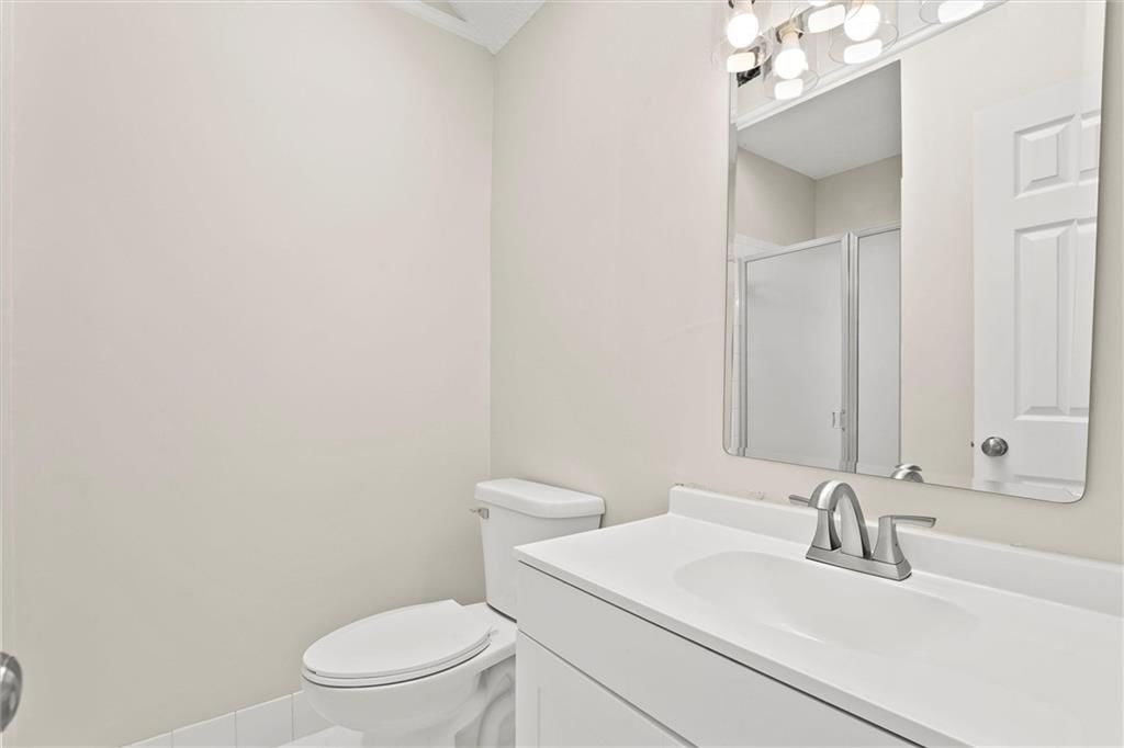7801 N Prospect Avenue — photo 29