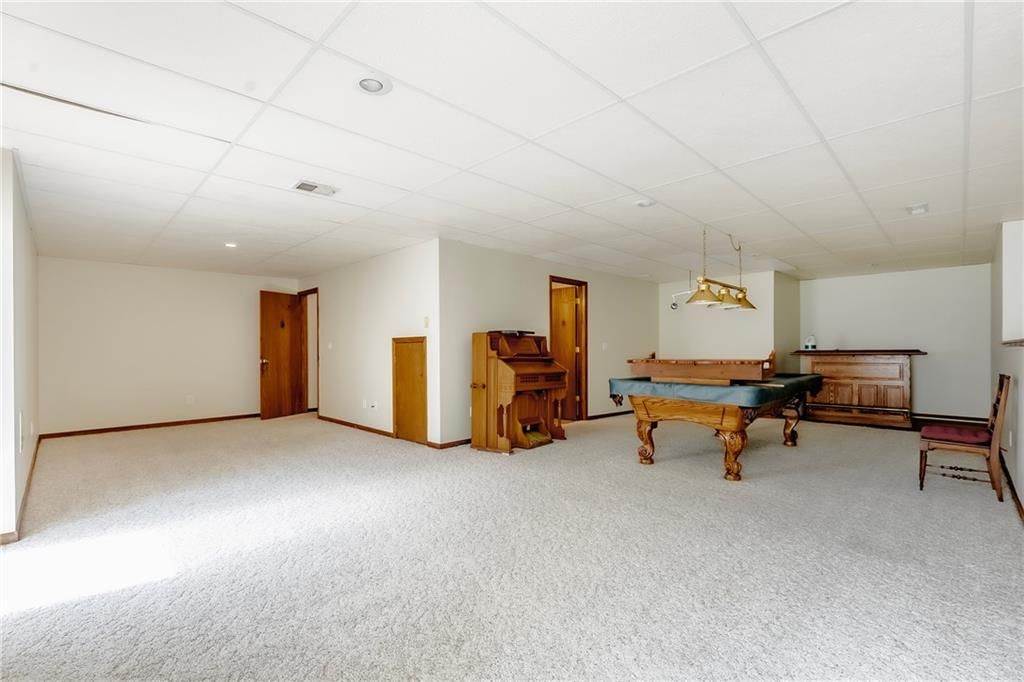 7801 N Prospect Avenue — photo 30