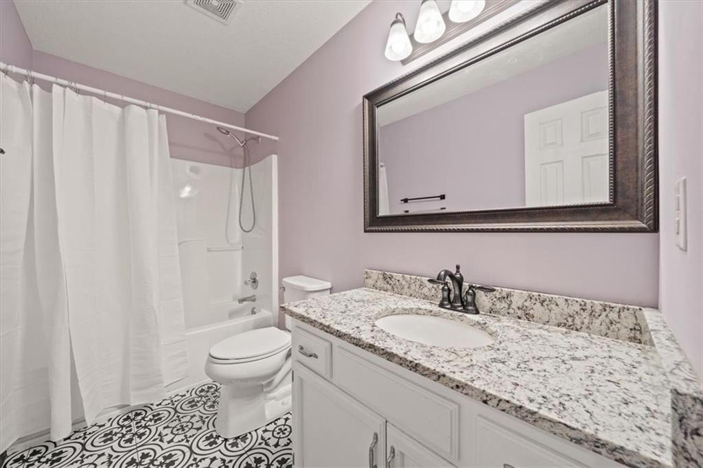 245 NE Chateau Drive — photo 14