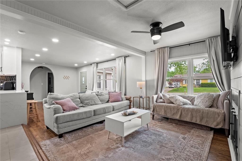 1001 NE 67th Place — photo 11