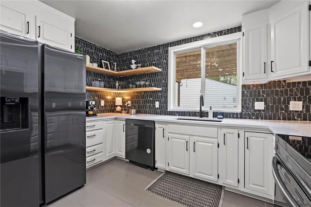 1001 NE 67th Place — photo 14