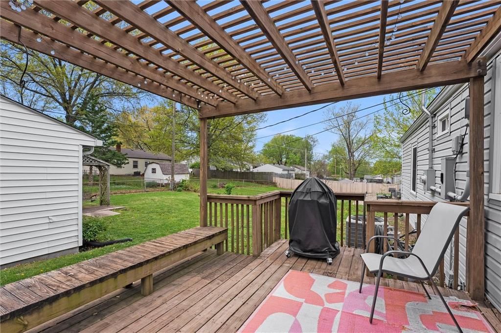 1001 NE 67th Place — photo 26