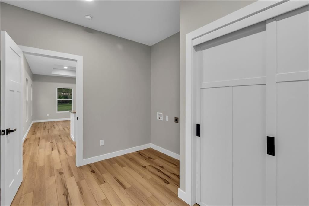 519 W Cornhill Street — photo 11