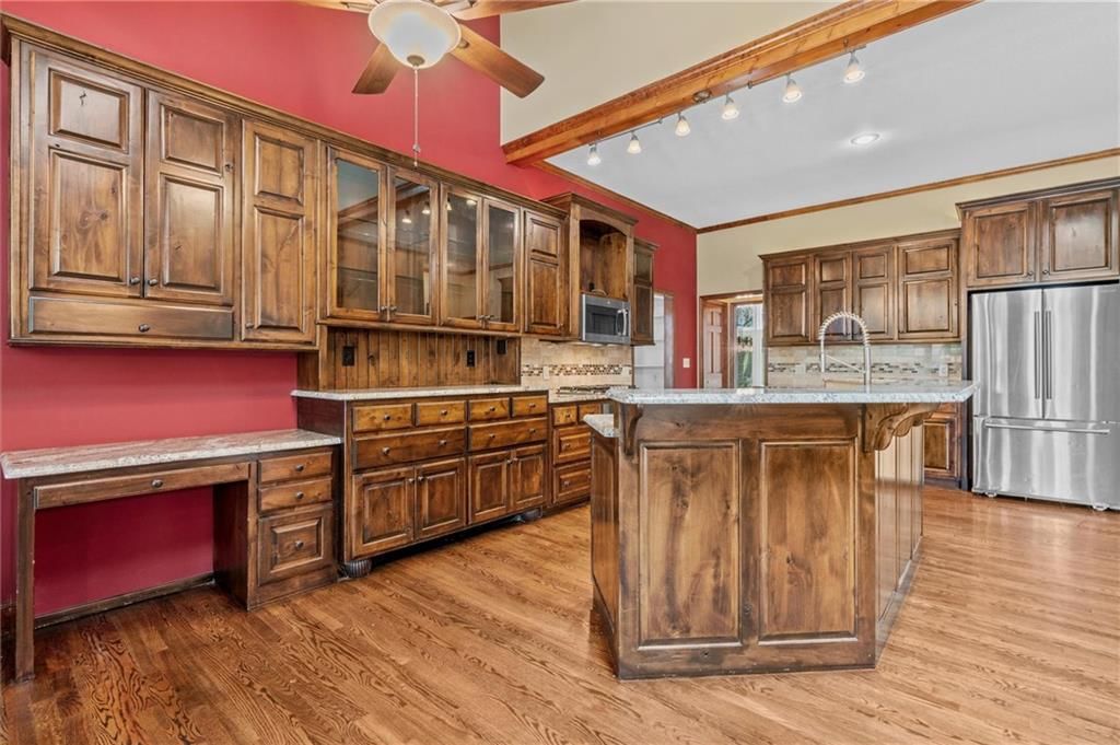 216 Shawna Drive — photo 18
