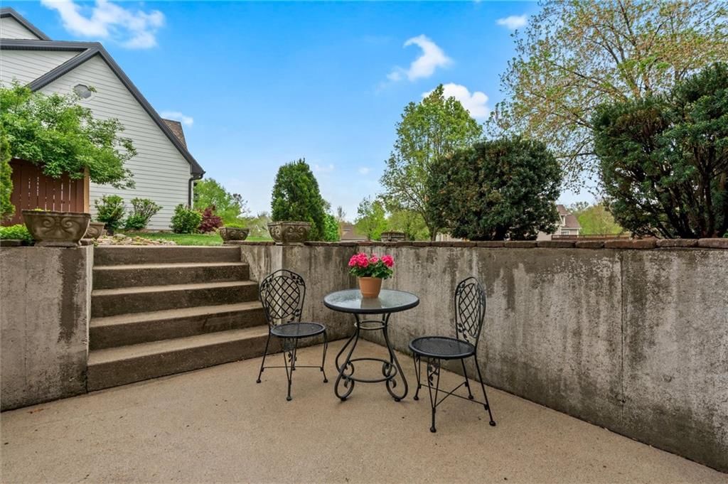 216 Shawna Drive — photo 45