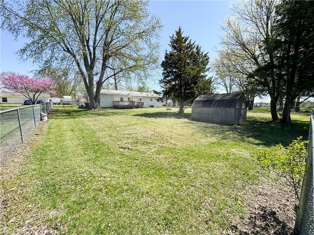 206 S 5th Street — photo 8