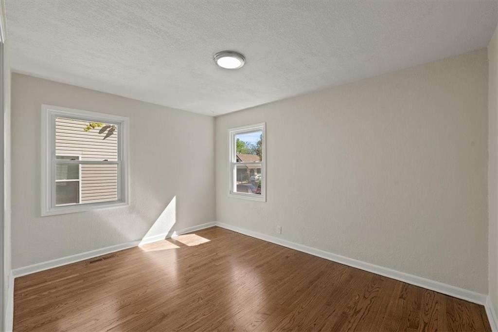 7228 Wabash Avenue — photo 14