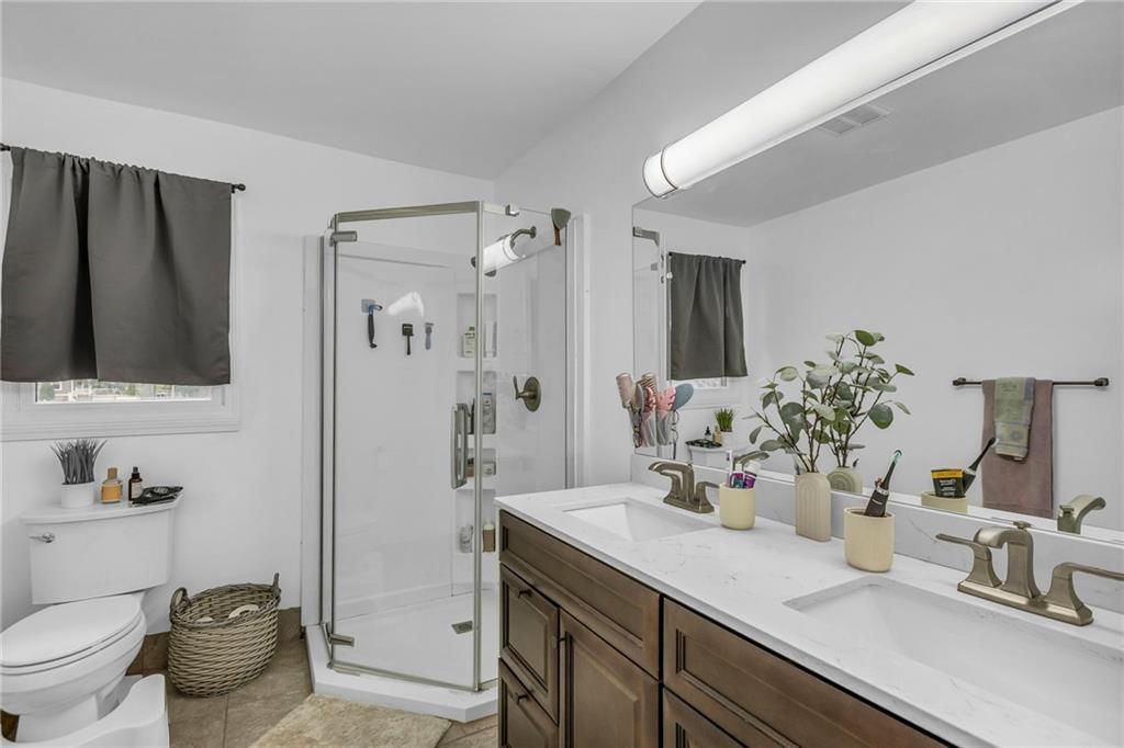 11719 Troost Avenue — photo 15
