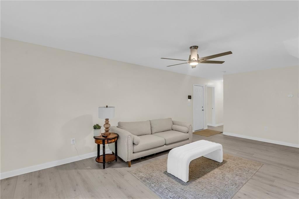 11719 Troost Avenue — photo 23