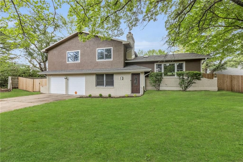 11719 Troost Avenue — photo 33