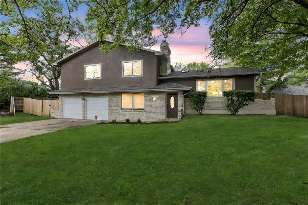 11719 Troost Avenue — photo 35