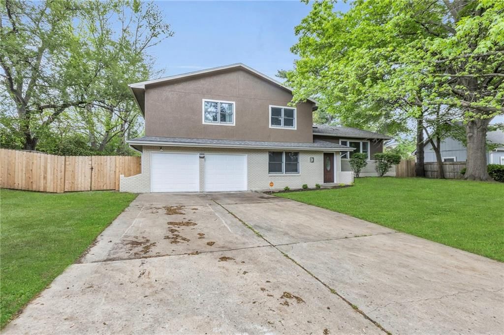 11719 Troost Avenue — photo 36