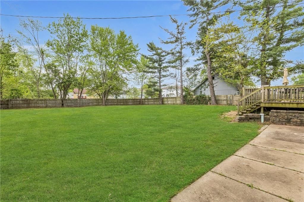 11719 Troost Avenue — photo 39