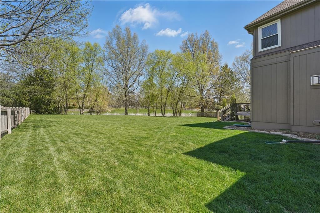 1178 Huntington Drive — photo 12