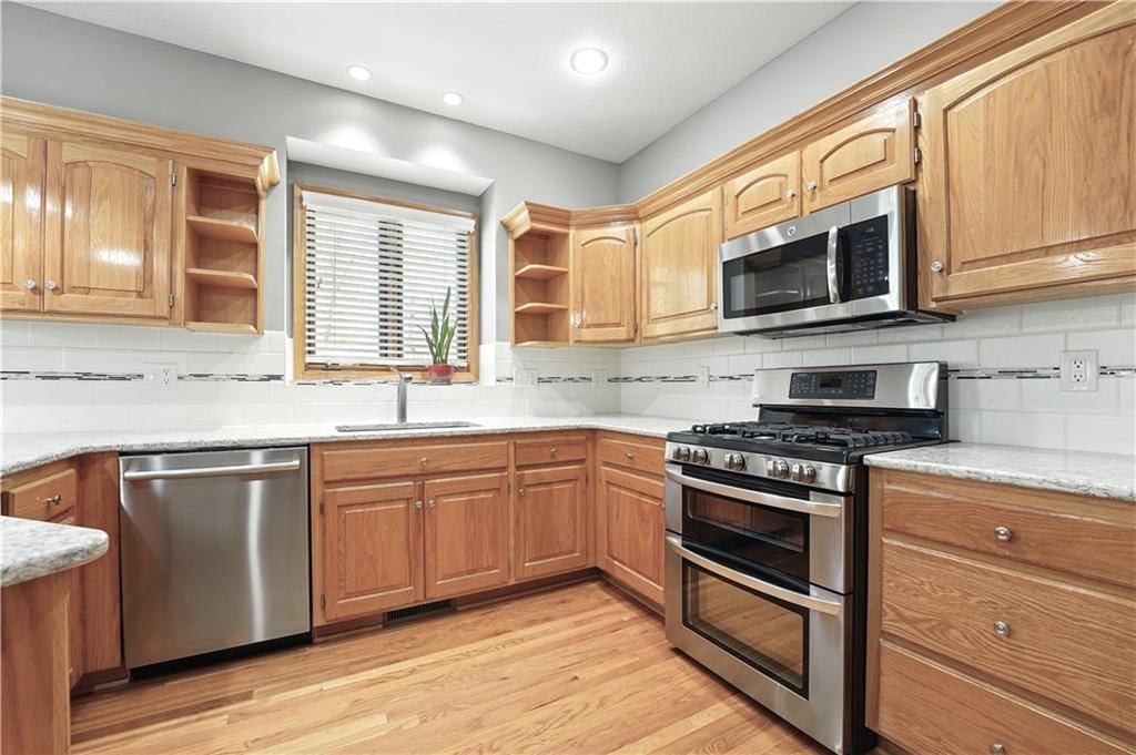 1178 Huntington Drive — photo 15