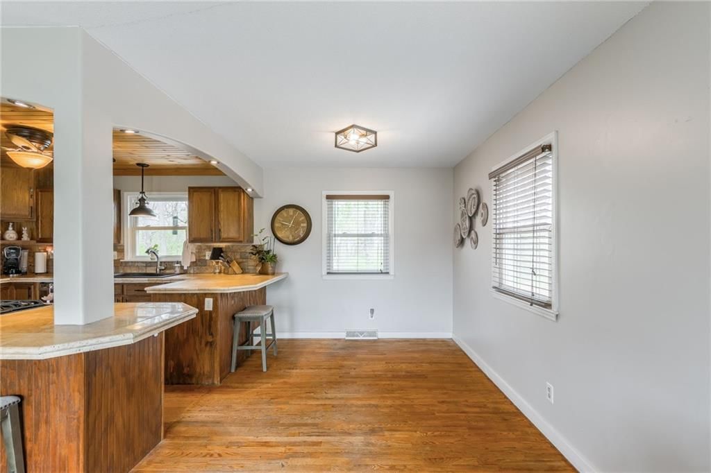 402 Campbell Court — photo 9