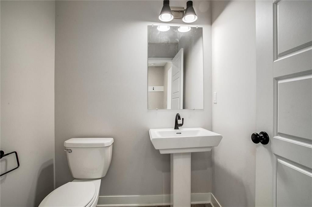 2129 SW Rutherford Drive — photo 11