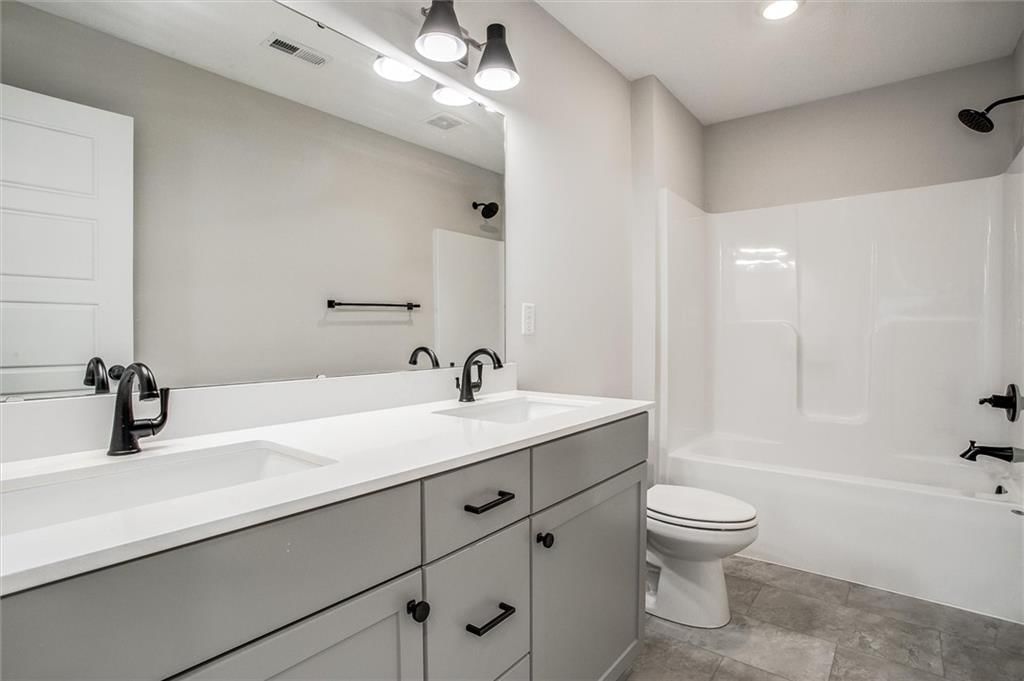 2129 SW Rutherford Drive — photo 26
