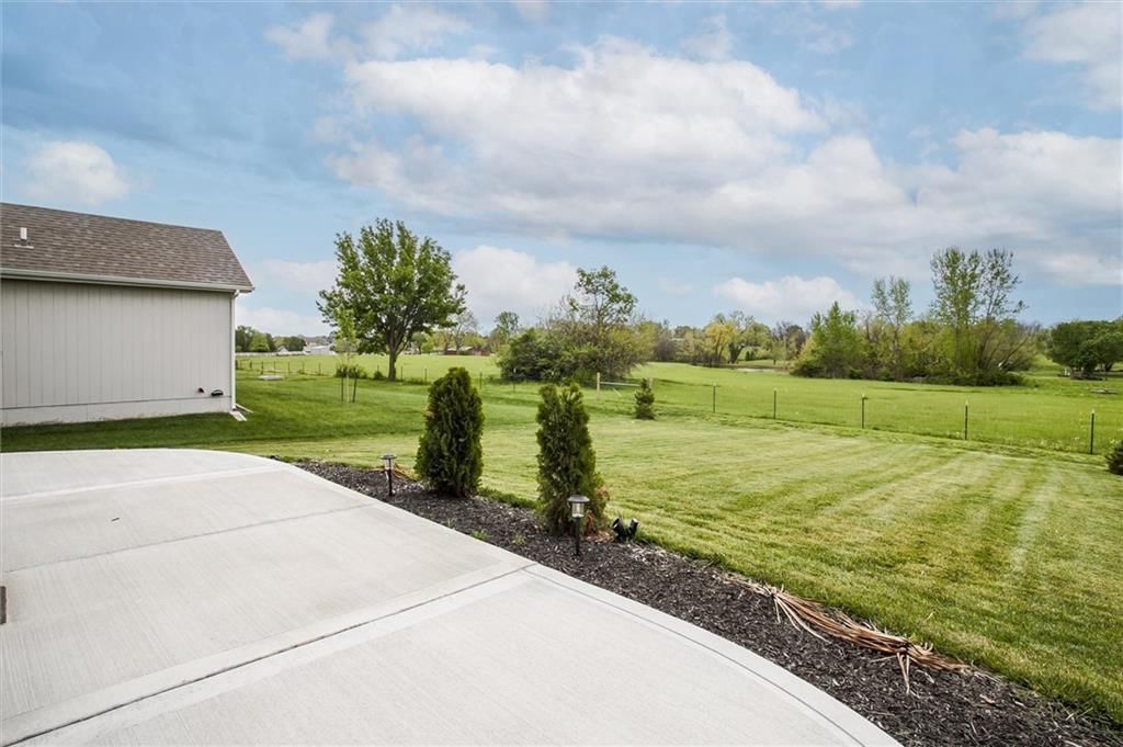 2129 SW Rutherford Drive — photo 4